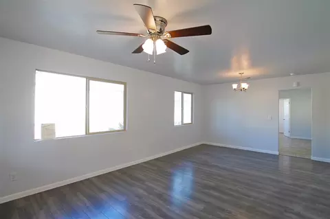 415 E Race Ave, Visalia, CA 93291 photo 19