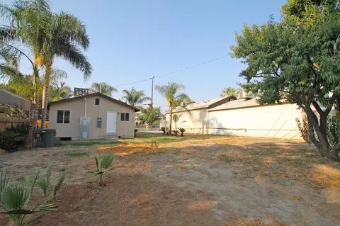415 E Race Ave, Visalia, CA 93291 photo 31