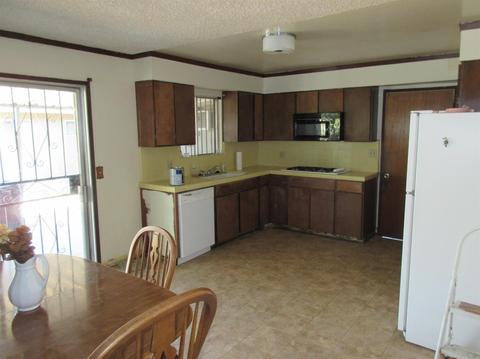 1380 E Carol Ave, Pixley, CA 93256 photo 10