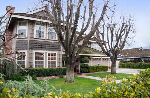 207 Windsor Ct, Exeter, CA 93221 photo 3