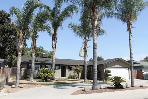 3110 E Laurel Ave, Visalia, CA 93292 photo 2