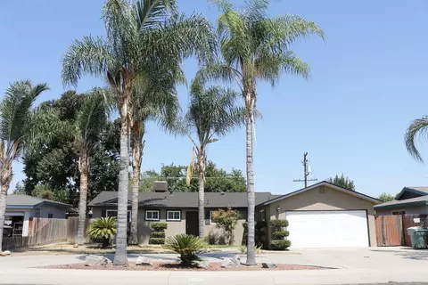 3110 E Laurel Ave, Visalia, CA 93292 photo 1