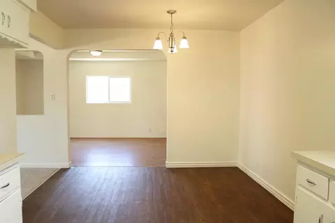 3110 E Laurel Ave, Visalia, CA 93292 photo 5