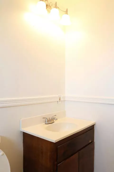 3110 E Laurel Ave, Visalia, CA 93292 photo 12