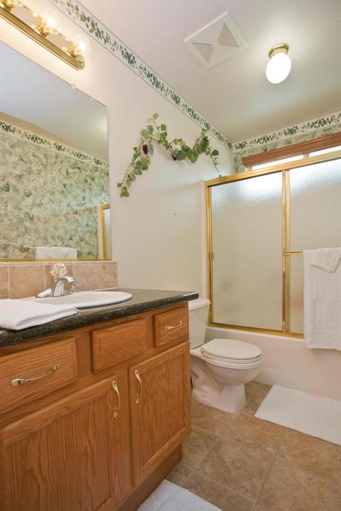 1935 E Monte Verde Ave, Visalia, CA 93292 photo 27