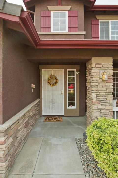1935 E Monte Verde Ave, Visalia, CA 93292 photo 3