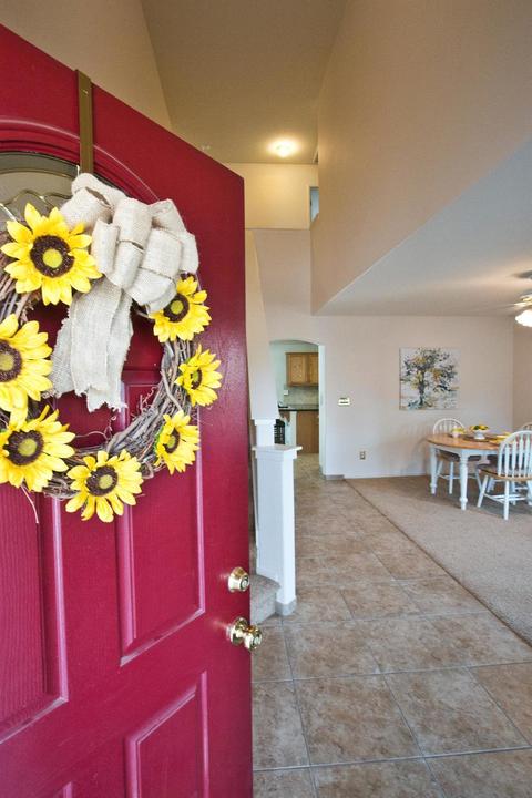 1935 E Monte Verde Ave, Visalia, CA 93292 photo 5