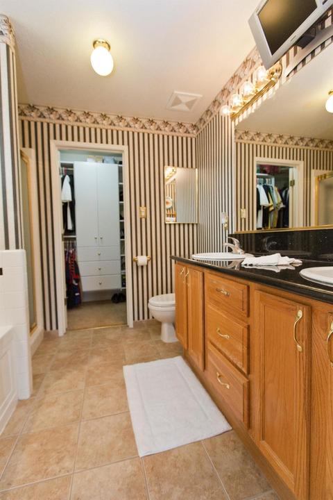 1935 E Monte Verde Ave, Visalia, CA 93292 photo 20