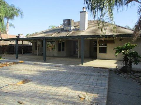 1426 E Vine Ct, Visalia, CA 93292 photo 8