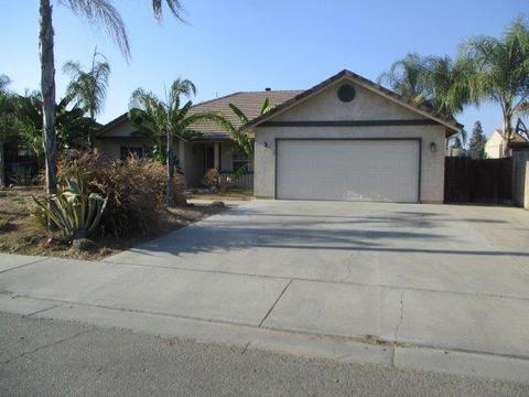 1426 E Vine Ct, Visalia, CA 93292 photo 1