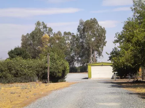 6120 Road 236, Ducor, CA 93218 photo 2