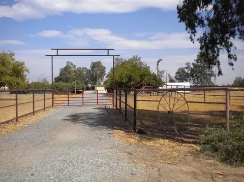 6120 Road 236, Ducor, CA 93218 photo 1