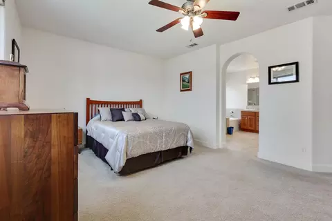 183 Hampton St, Tulare, CA 93274 photo 12