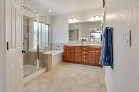 183 Hampton St, Tulare, CA 93274 photo 13