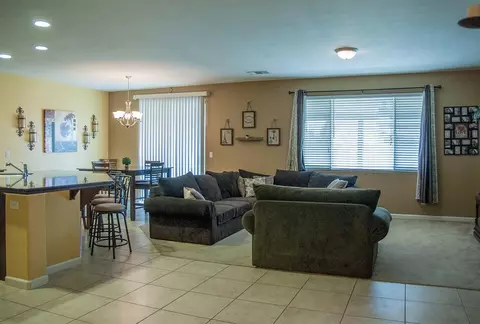 1136 Veronica Ave, Dinuba, CA 93618 photo 4