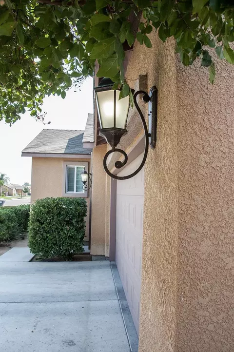 1136 Veronica Ave, Dinuba, CA 93618 photo 2