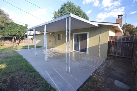 825 E Kaweah Ave, Visalia, CA 93292 photo 20