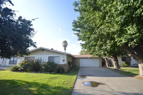 825 E Kaweah Ave, Visalia, CA 93292 photo 1