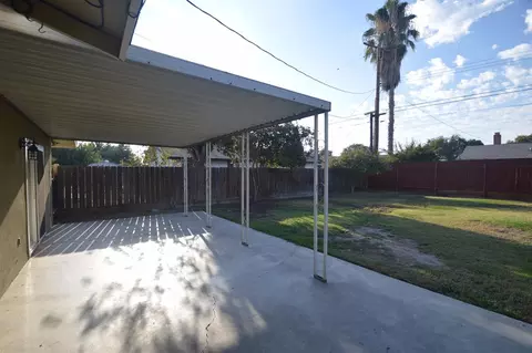 825 E Kaweah Ave, Visalia, CA 93292 photo 22