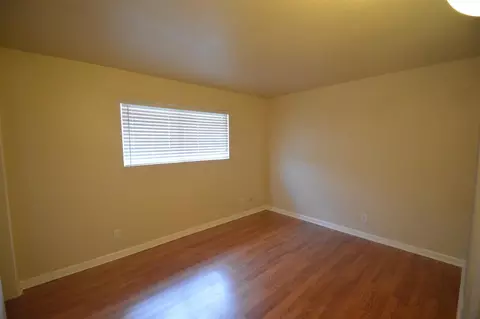 825 E Kaweah Ave, Visalia, CA 93292 photo 14