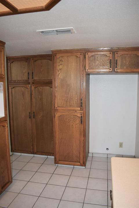 1134 E Rose Ct, Visalia, CA 93292 photo 12