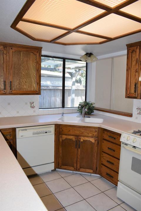1134 E Rose Ct, Visalia, CA 93292 photo 11