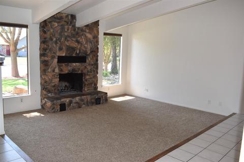 1134 E Rose Ct, Visalia, CA 93292 photo 4