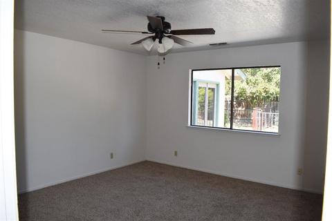 1134 E Rose Ct, Visalia, CA 93292 photo 24