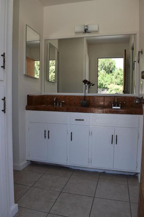 1134 E Rose Ct, Visalia, CA 93292 photo 28