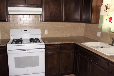 1984 E Park Way, Dinuba, CA 93618 photo 6