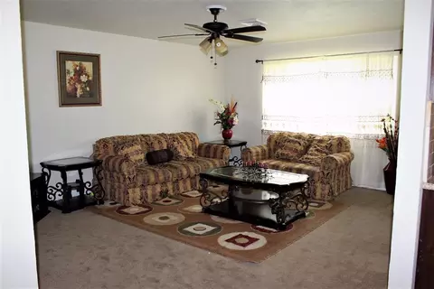 1984 E Park Way, Dinuba, CA 93618 photo 4