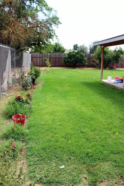 1984 E Park Way, Dinuba, CA 93618 photo 9