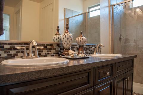 313 S Wind Ct, Visalia, CA 93292 photo 47