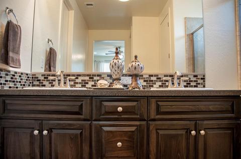 313 S Wind Ct, Visalia, CA 93292 photo 46
