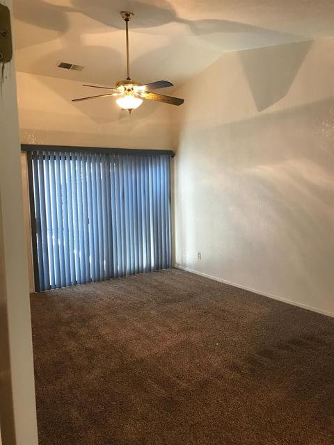 1745 E Vine Ct, Visalia, CA 93292 photo 9