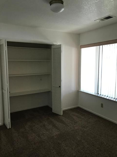 1745 E Vine Ct, Visalia, CA 93292 photo 7