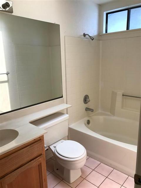 1745 E Vine Ct, Visalia, CA 93292 photo 14