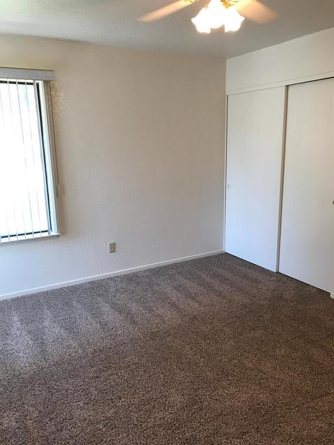1745 E Vine Ct, Visalia, CA 93292 photo 16
