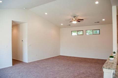352 S Wind Ct, Visalia, CA 93292 photo 20