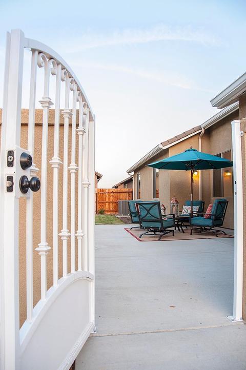 352 S Wind Ct, Visalia, CA 93292 photo 30