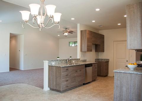 352 S Wind Ct, Visalia, CA 93292 photo 18