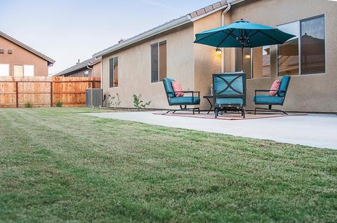 352 S Wind Ct, Visalia, CA 93292 photo 8