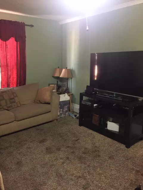 148 S Quince Ave, Exeter, CA 93221 photo 2