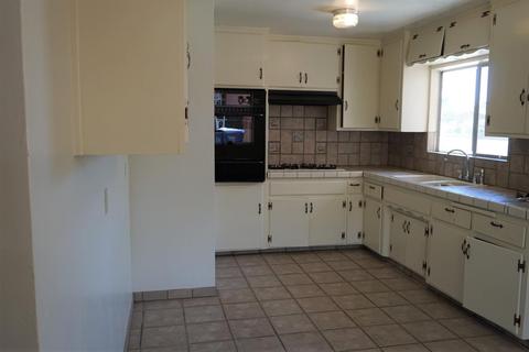 1460 E Carol Ave, Pixley, CA 93256 photo 9