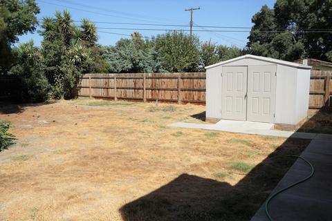 1460 E Carol Ave, Pixley, CA 93256 photo 5
