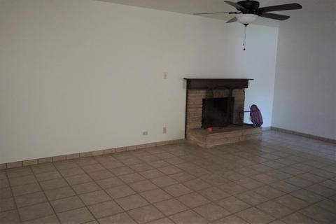 1460 E Carol Ave, Pixley, CA 93256 photo 6