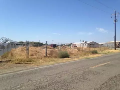 316 Otis Ave, Corcoran, CA 93212 photo 4