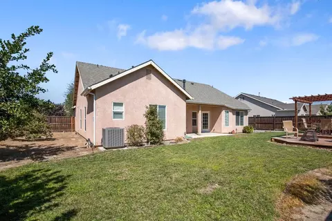 1107 Prosperity Dr, Lemoore, CA 93245 photo 30