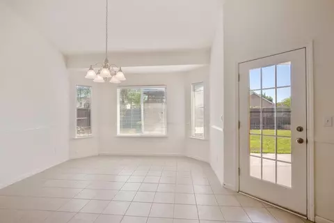 1107 Prosperity Dr, Lemoore, CA 93245 photo 10