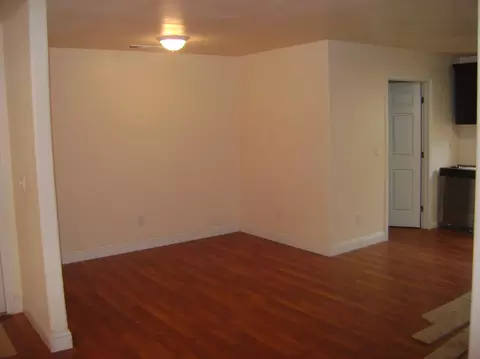 223 E 2nd St, Hanford, CA 93230 photo 19